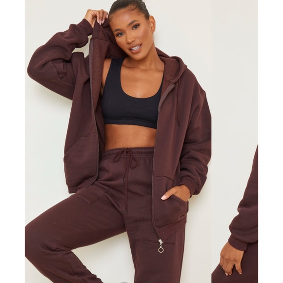Pretty Little Thing CHOCOLATE BROWN OVERSIZED POCKET FRONT ZIP THROUGH HOODIE 4 - Picture 1 of 8